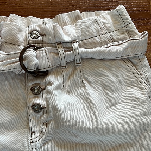 Free People High Rise Paper Bag Shorts with Belt - Picture 3 of 7